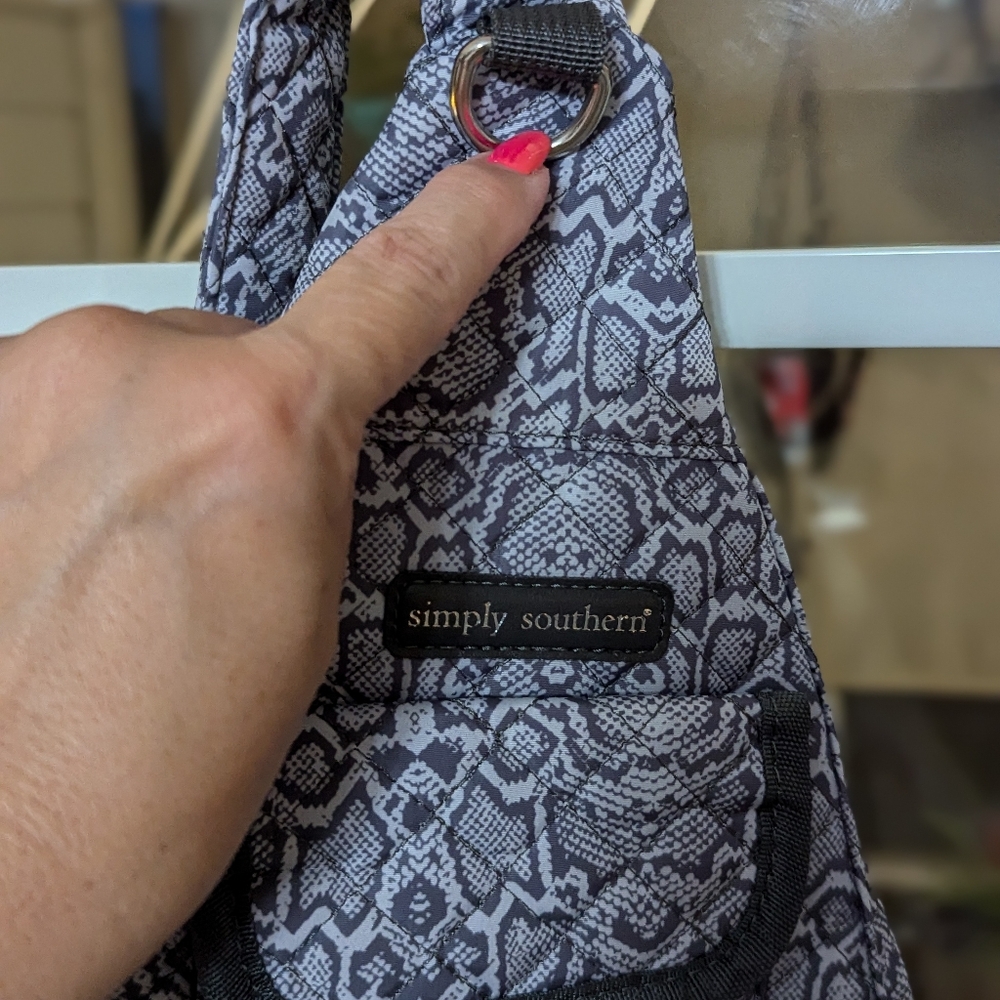 Simply Southern Crossbody bag - Picture 2 of 4